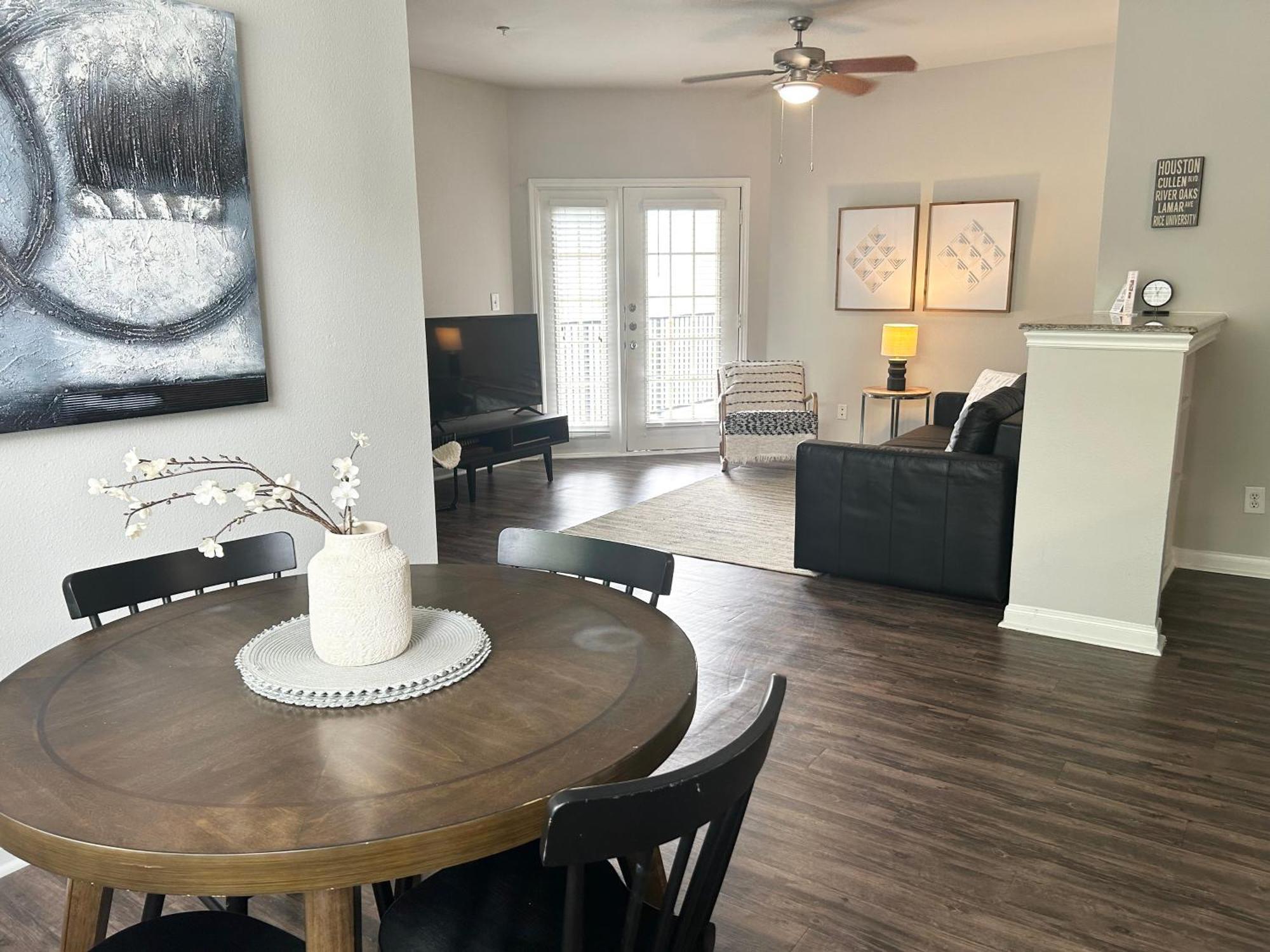 Hidden Gem At Med Center 2Br & 2Ba Apartment Houston Exterior foto